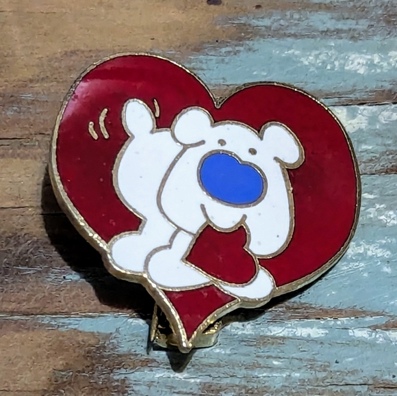 Vintage 5 Piece Bundle of Pins and Lark Cigarettes Tac - Picture 9 of 12